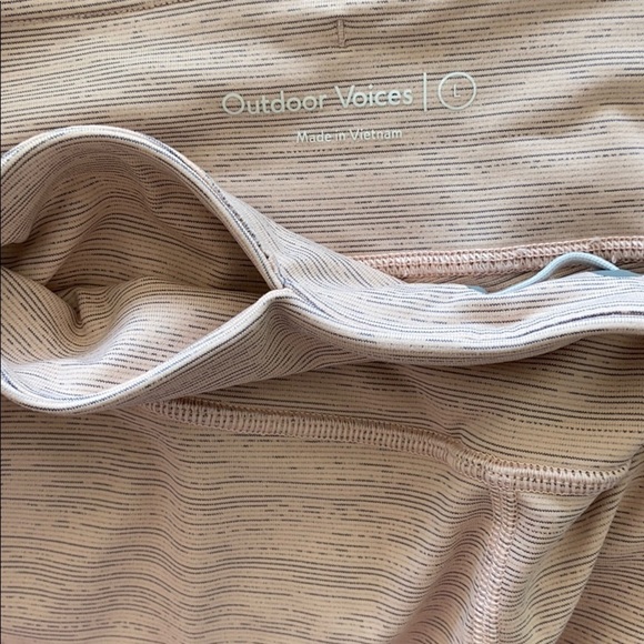 Outdoor Voices Tech Sweat 3/4 Leggings in Beach pink - Picture 12 of 13